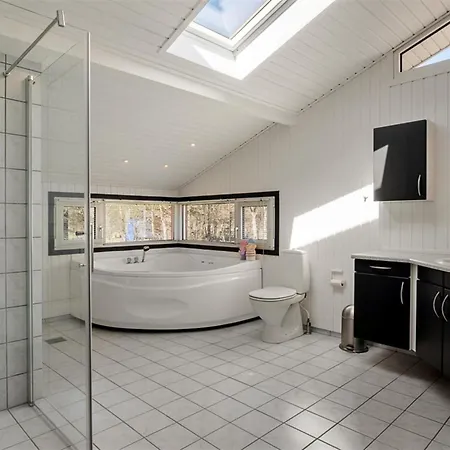 Ferienhaus Ulfsten - 2km From The Sea By Interhome