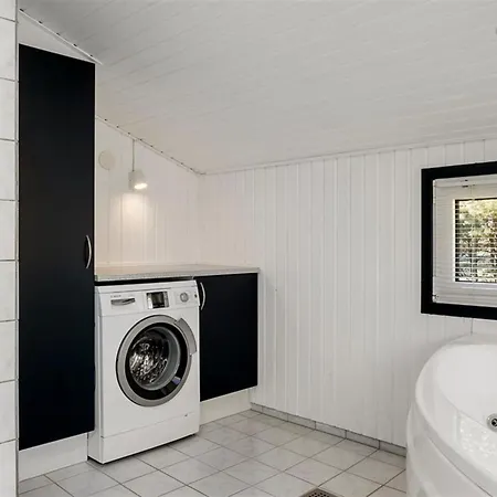 Ferienhaus Ulfsten - 2km From The Sea By Interhome *