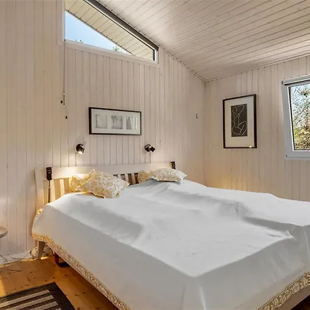 Сasa de vacaciones Ulfsten - 2km From The Sea By Interhome *